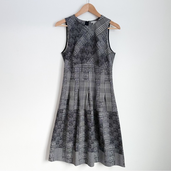 H&M grey plaid tartan mix skater dress - Picture 2 of 8